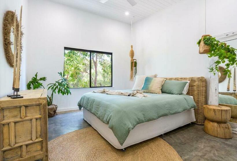 Rambles Landing Get Lost Amongst The Trees New