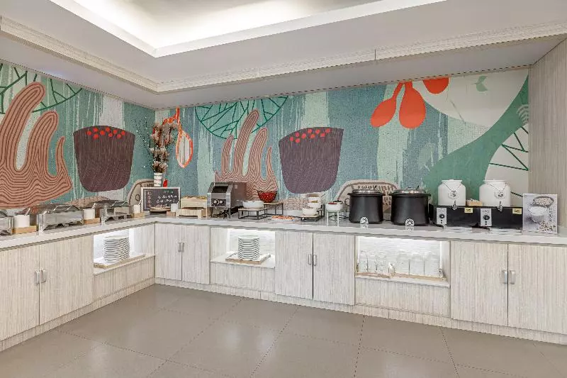 Отель Hanting Express Beijing Niujie