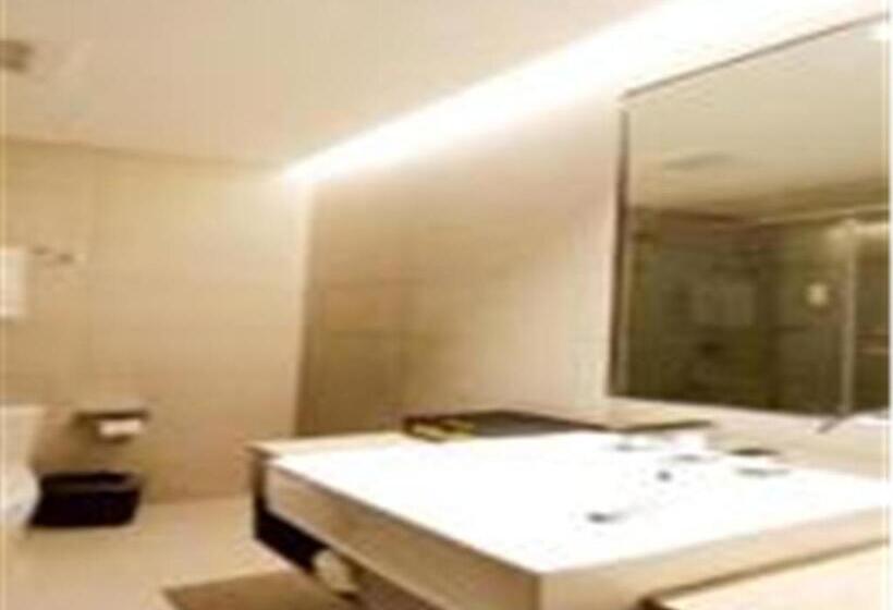 فندق Home Inn Ji Nan Jiefang Road