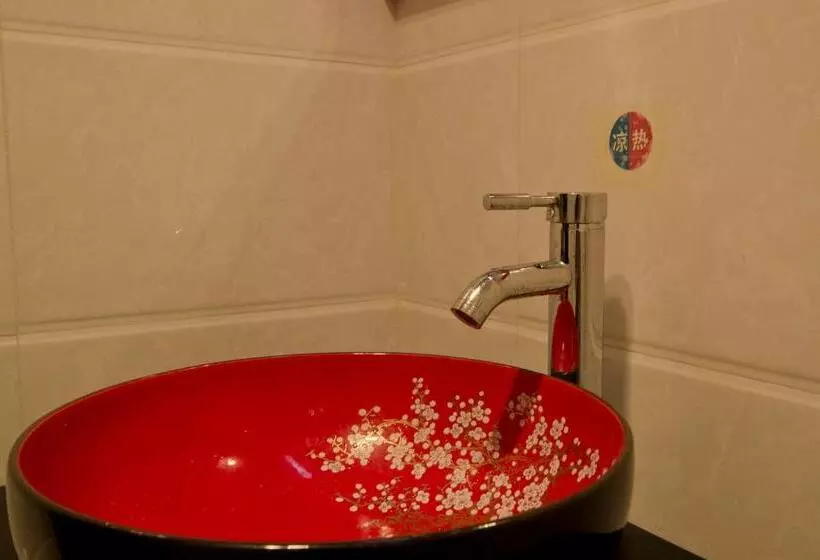 هتل Qianmen Courtyard