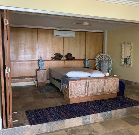 Beachfront Dolphin Cabin