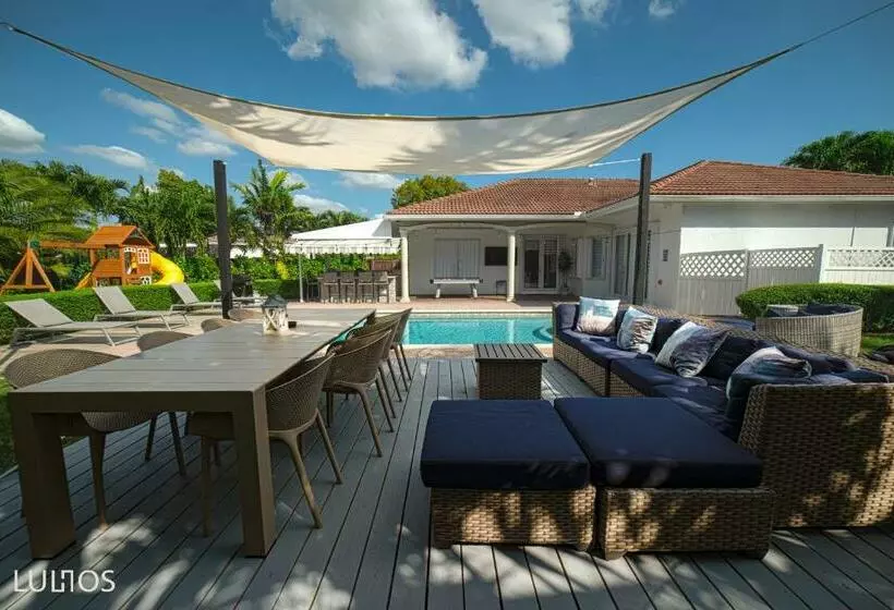 Beautiful House Heated Pool, Basketball L01