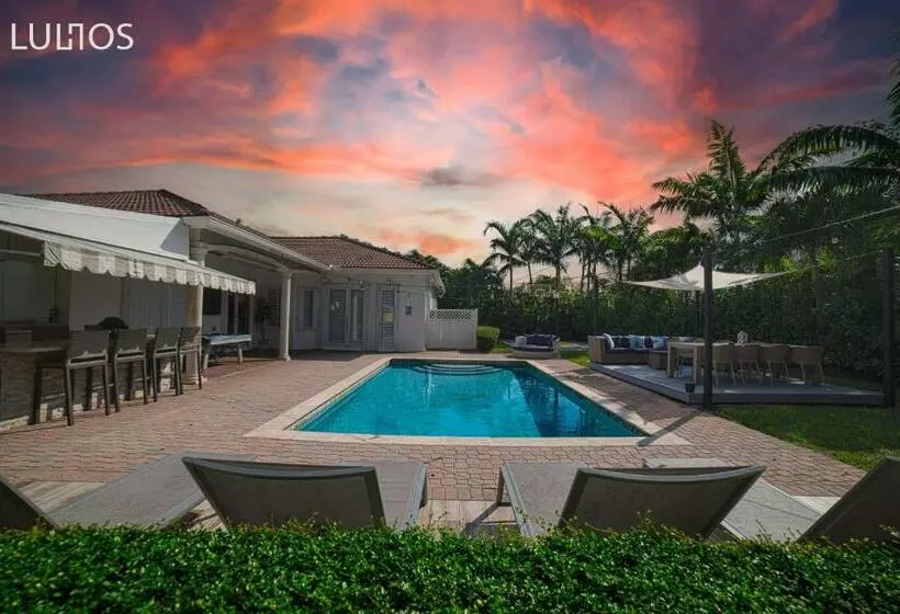 Beautiful House Heated Pool, Basketball L01