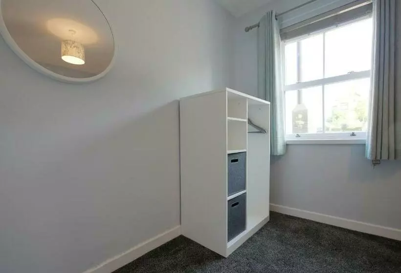 Crewe Short Lets 1 Victoria Court, Crewe