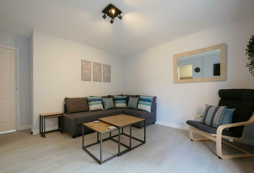 Crewe Short Lets 1 Victoria Court, Crewe