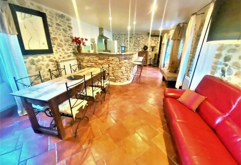 Gite 3ch Doubles X3 Ou Gite De Groupe 9ch Doubles Piscine Interieure Chauffee