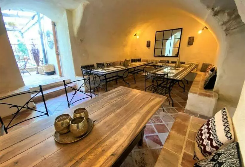 Gite 3ch Doubles X3 Ou Gite De Groupe 9ch Doubles   Piscine Interieure Chauffee