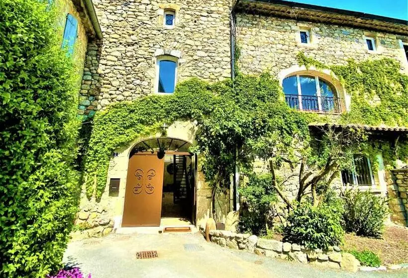 Gite 3ch Doubles X3 Ou Gite De Groupe 9ch Doubles   Piscine Interieure Chauffee