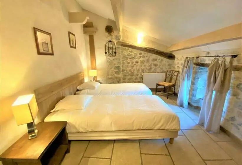 Gite 3ch Doubles X3 Ou Gite De Groupe 9ch Doubles   Piscine Interieure Chauffee