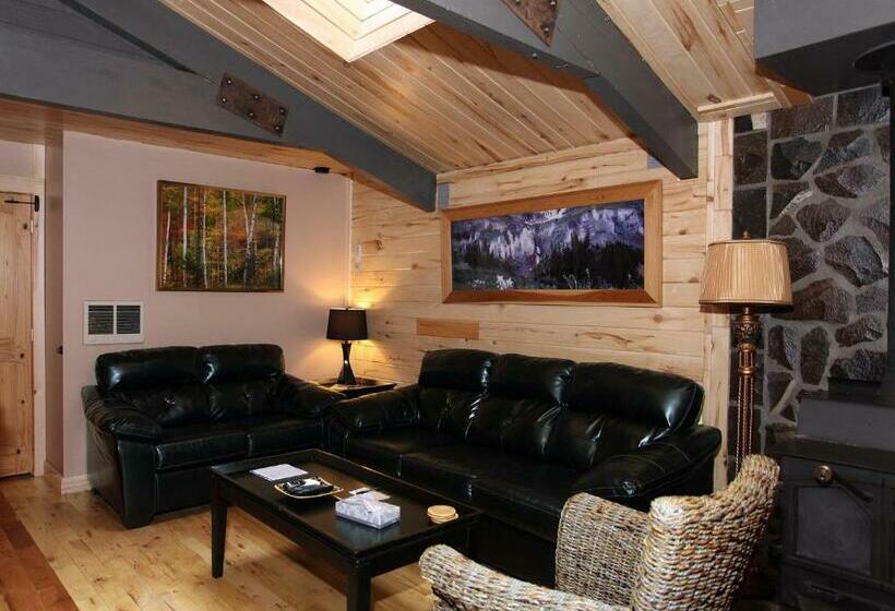 Lotus Mountain Suites The Gallery