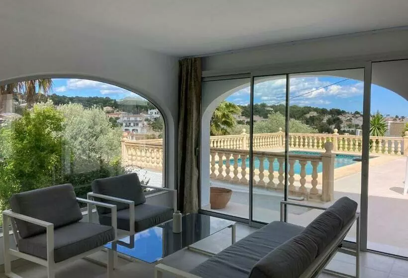 Villa Mit Privatem Pool 10 Minuten Vom Strand Mit Kostenlosen Wifi