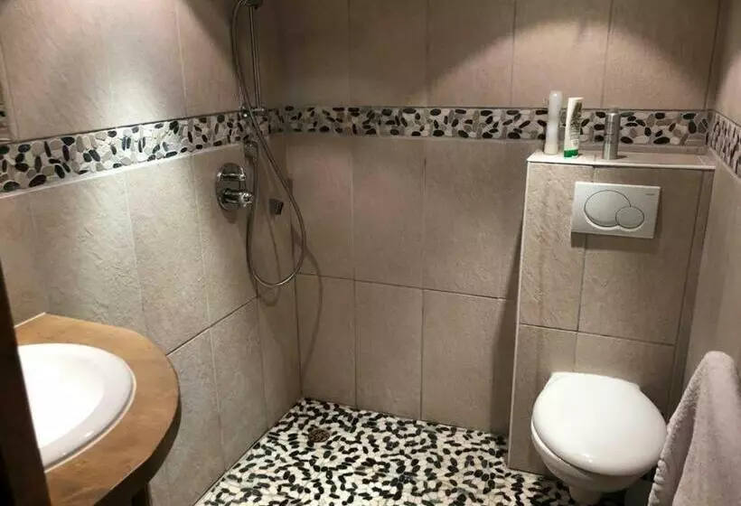 Appartement Duplex Ski Aux Pieds, Cheminée, Piscine Et Spa, Méribel Village   Fr 1 566 35