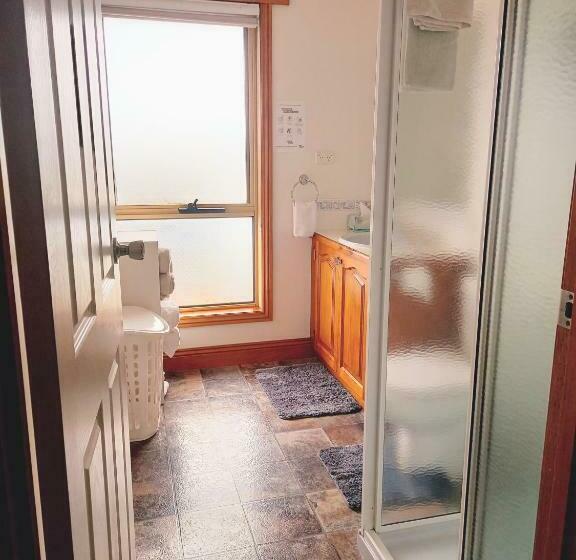 Central To Cbd Cosheirm Apartments On Merri