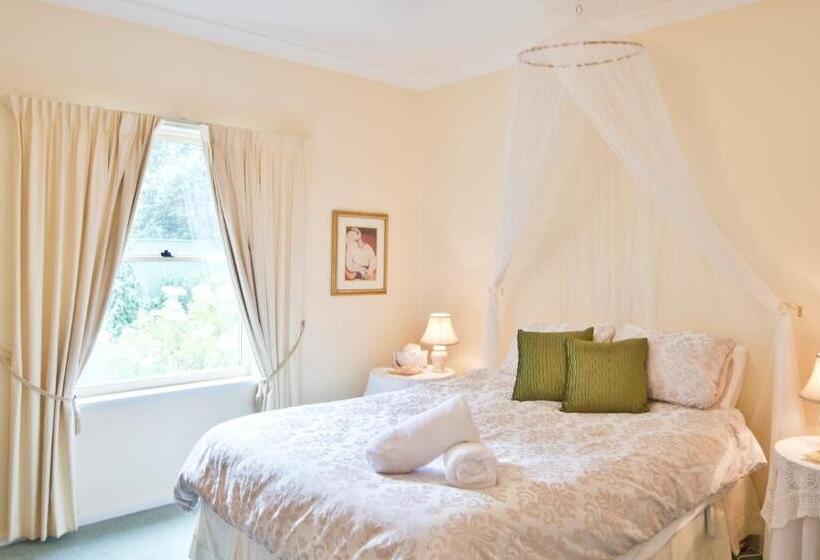 Encounter Hideaway Cottages