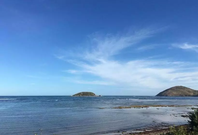 Encounter Hideaway Cottages