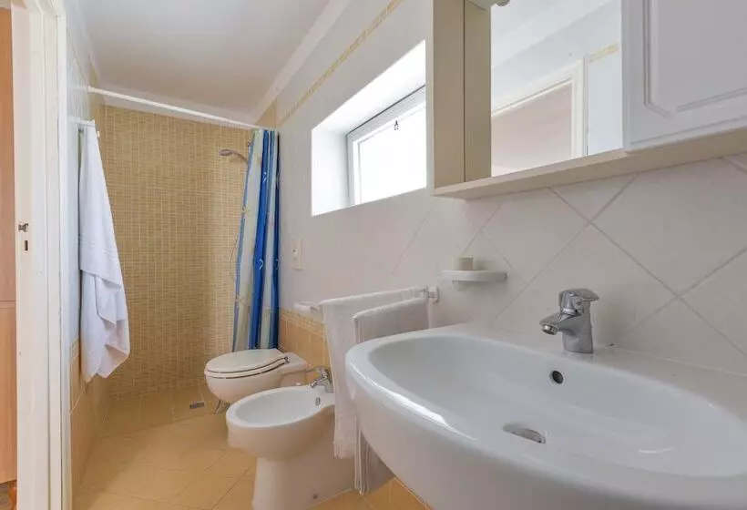 Appartamento Arno 200 Mt Dal Mare E Vicino Ad Altre Belle Località Salentine