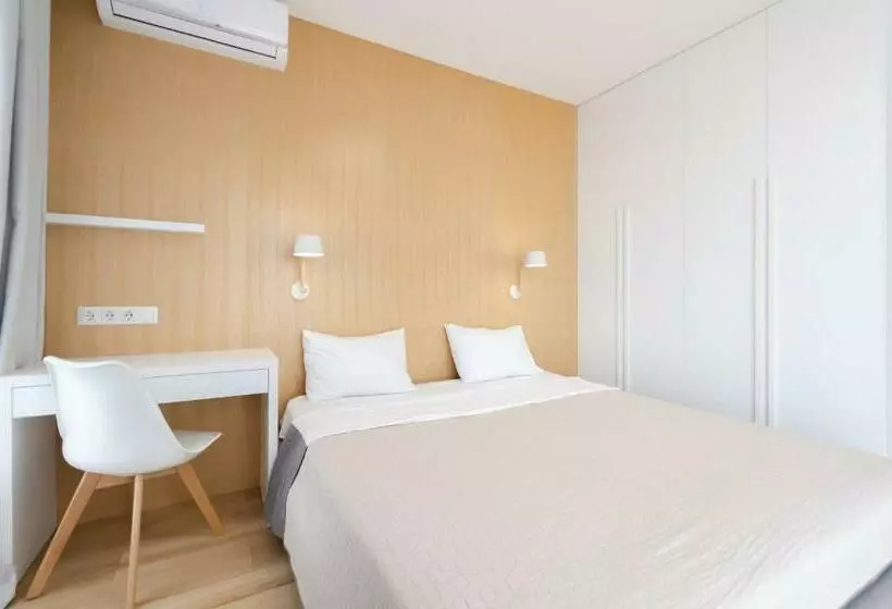 7435two Bedrooms Cozy Apartment In New Building Nearby With Railway Station