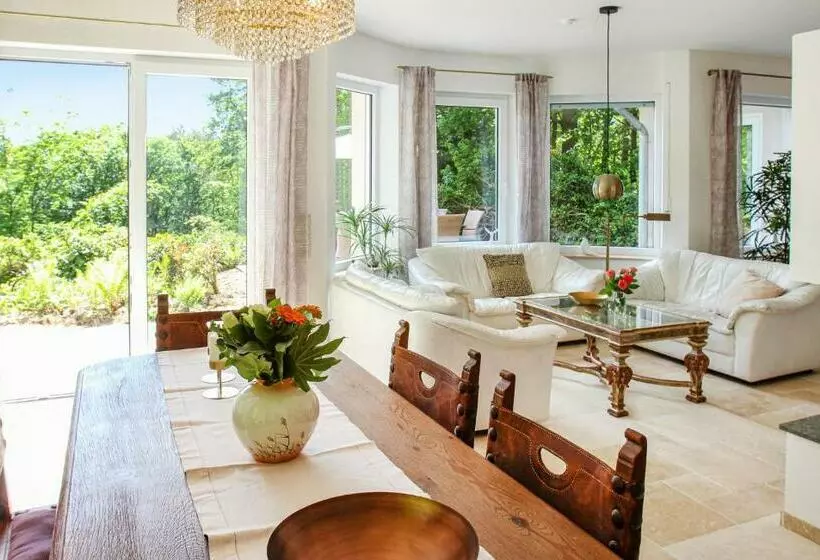 Awesome Home In Nideggen With Wifi