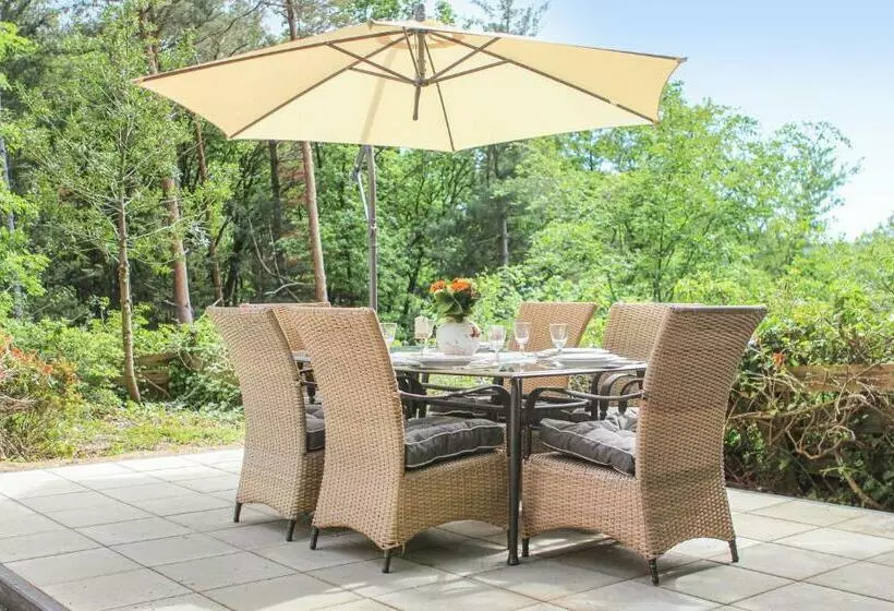 Awesome Home In Nideggen With Wifi