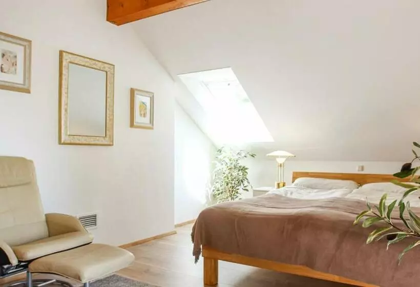 Awesome Home In Nideggen With Wifi