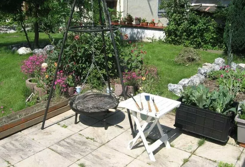 Gemütliche Souterrain Einliegerwohnung In Zentraler Lage Mit Vielen Extras