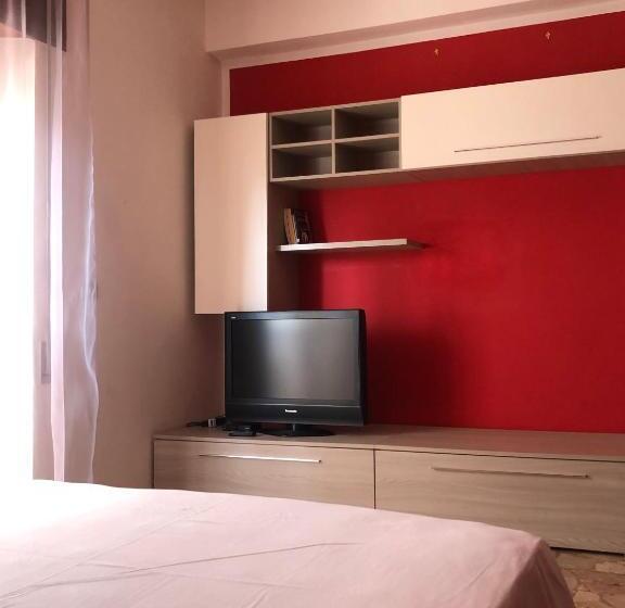 In Viaggio Come A Casa Vicino Alla Stazione, Ltscalo!