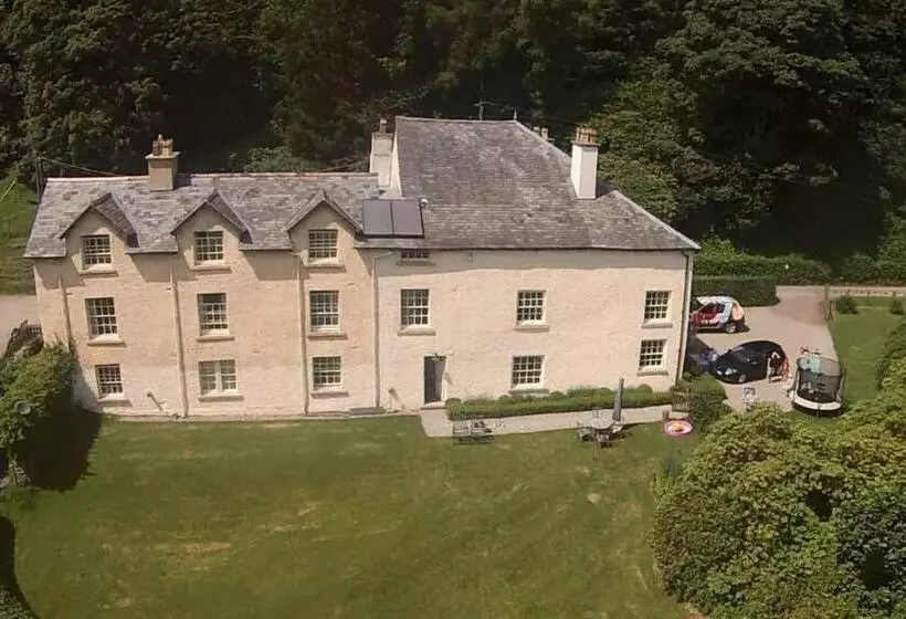 Plas Yn Yale With Mountain Views From All Windows