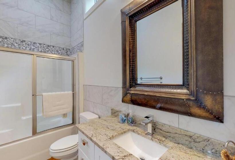 Upstream Bachelorette