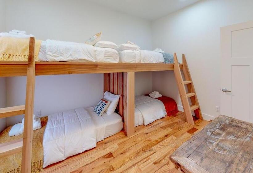 Upstream Bachelorette