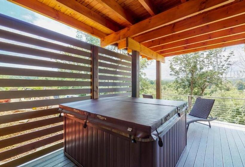 Upstream Bachelorette