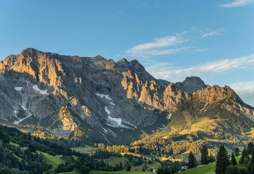 Haus Dienten