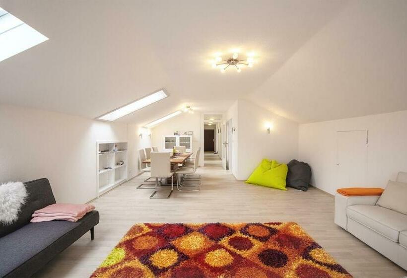 Lovely City Center Apartment