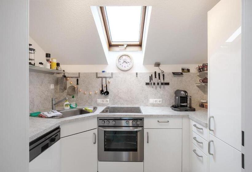 Lovely City Center Apartment