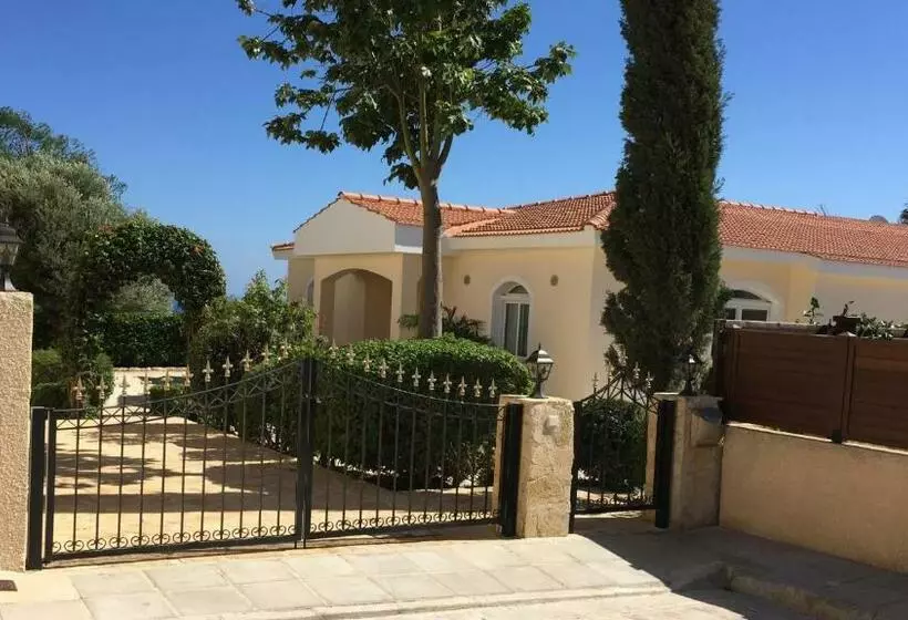 Luxury Cliffside Villa With Breathtaking Sea Views & Private Family Friendly Pool