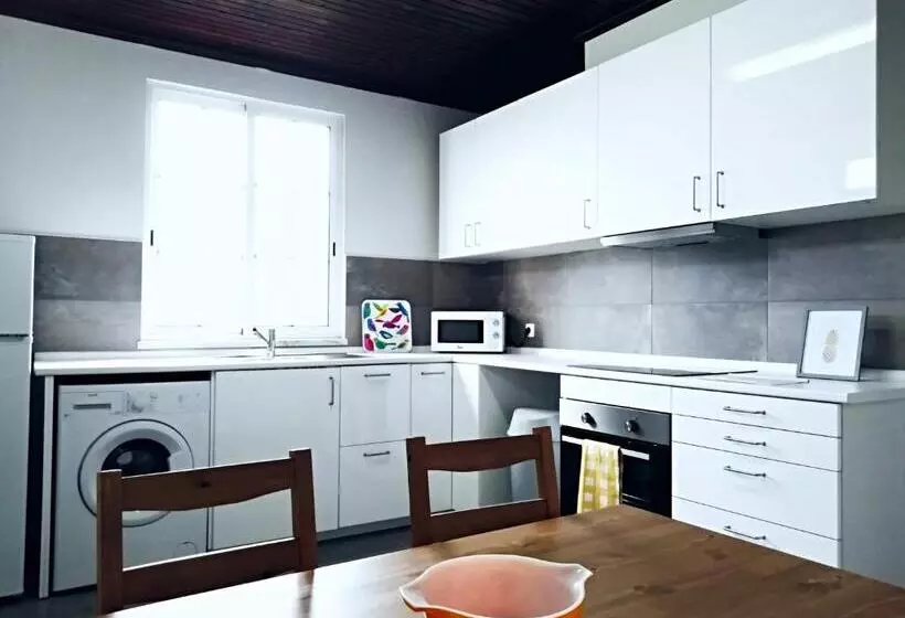 Santa Barbara Holiday Rentals