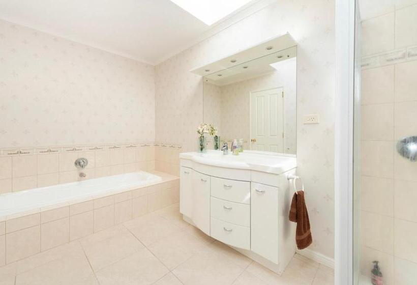 Tauranga City Cbd 5th Ave Elegant Entire Home