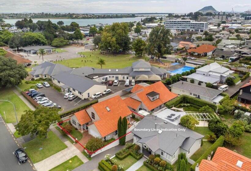 Tauranga City Cbd 5th Ave Elegant Entire Home