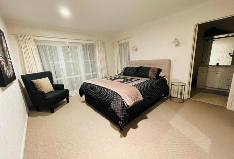 Tauranga City Cbd 5th Ave Elegant Entire Home