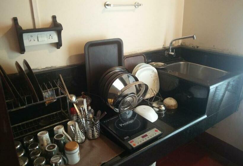 Kaithara Heritage Home Stay  Evergreen Home