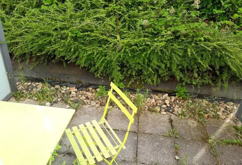 Studio équipé Face Chu