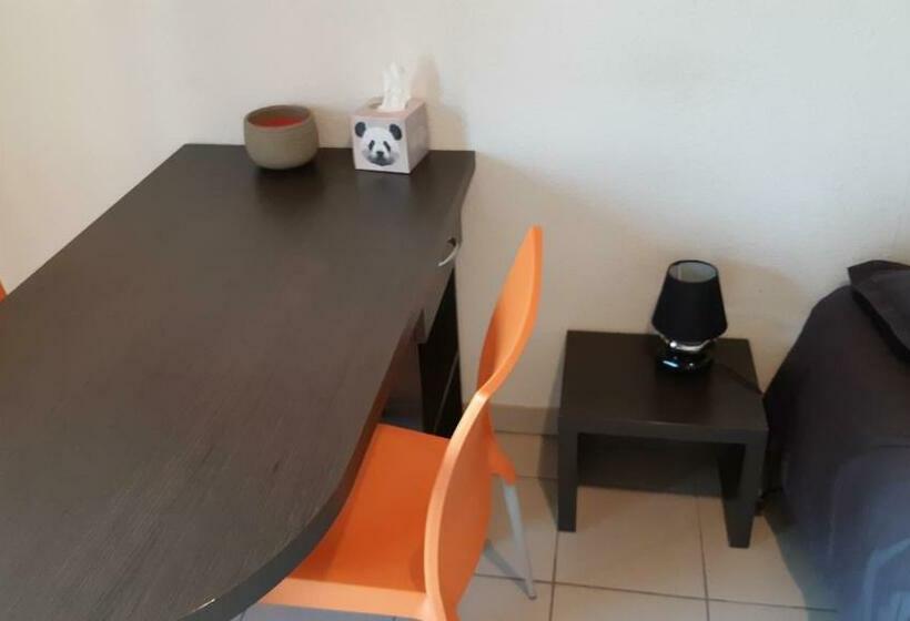 Studio équipé Face Chu