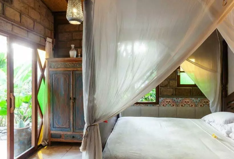 Unique Balian Beach House