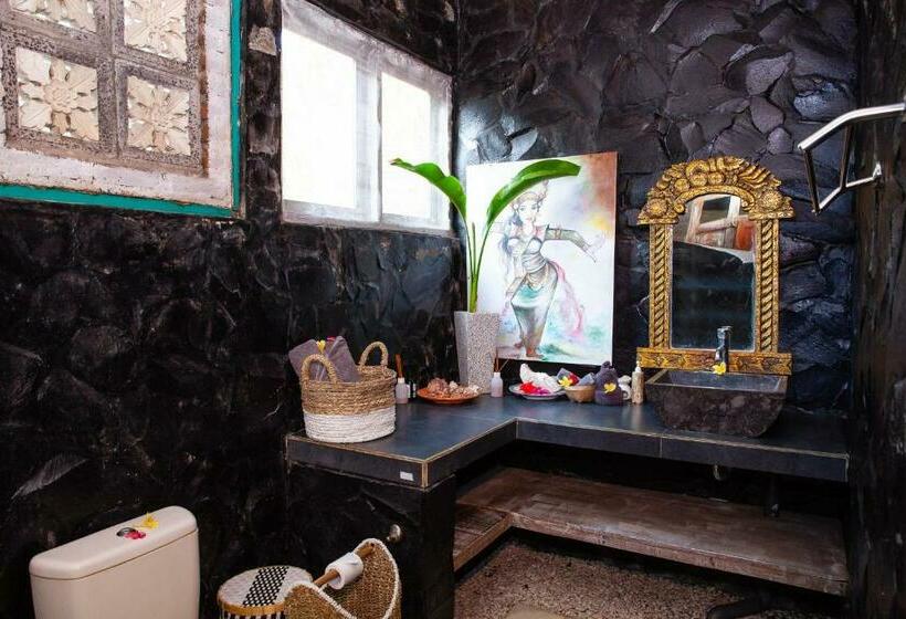 Unique Balian Beach House