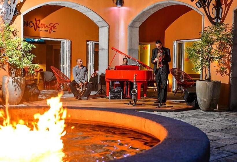 Port Chambly Mango Tree House