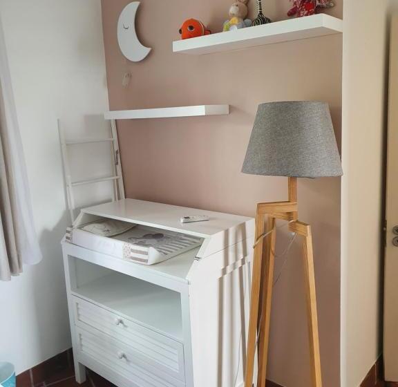 Port Chambly Mango Tree House