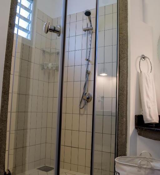 Port Chambly Mango Tree House