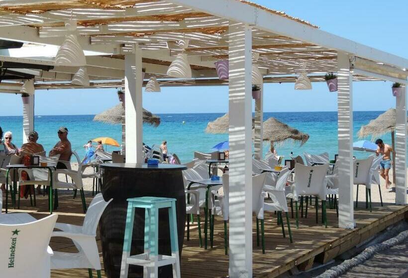 Cala Reona Apartamentos