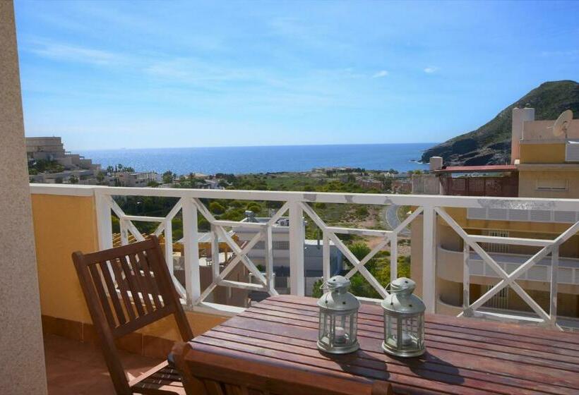 Cala Reona Apartamentos