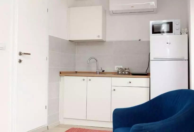 Piran 1st May Apartment