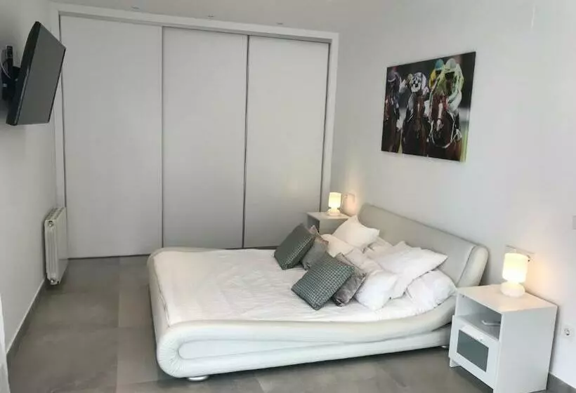 Piscine à 28 Degrés ! 13 Couchages, Villa Chic Romance